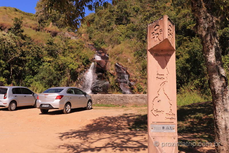 Totem da Estrada Real na estrada Cunha-Paraty