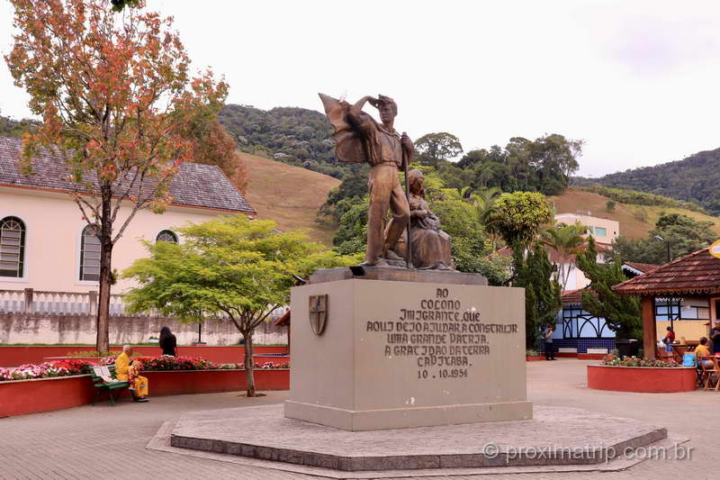Monumento ao Colono Imigrante, em Domingos Martins (ES)