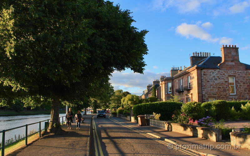 Passeando em Inverness, Escócia