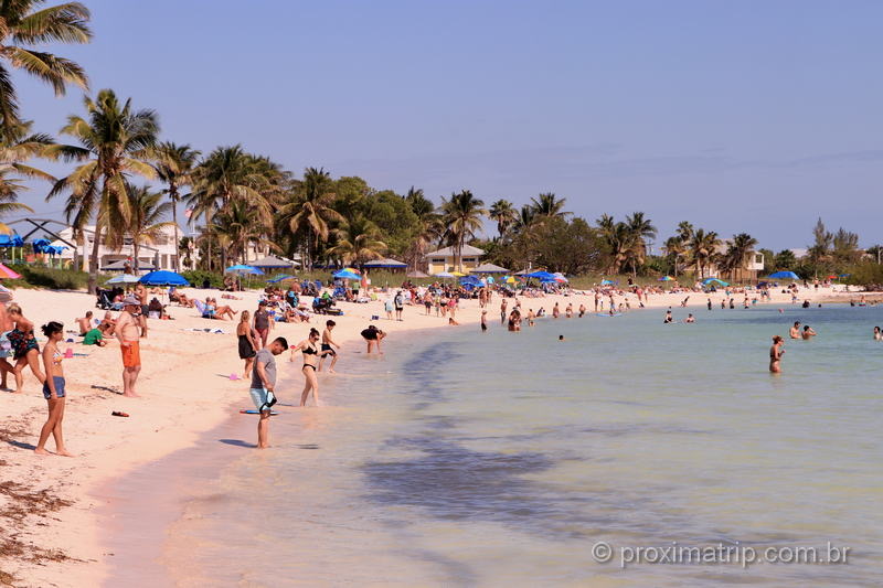 Sombrero Beach em Marathon: parada em Florida Keys para quem curte sol e praia